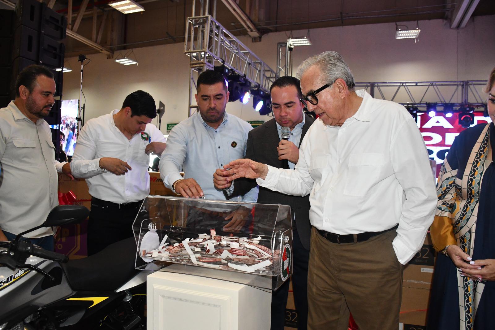 $!Celebra STASE a sindicalizados por el Día del Servidor Público en Sinaloa