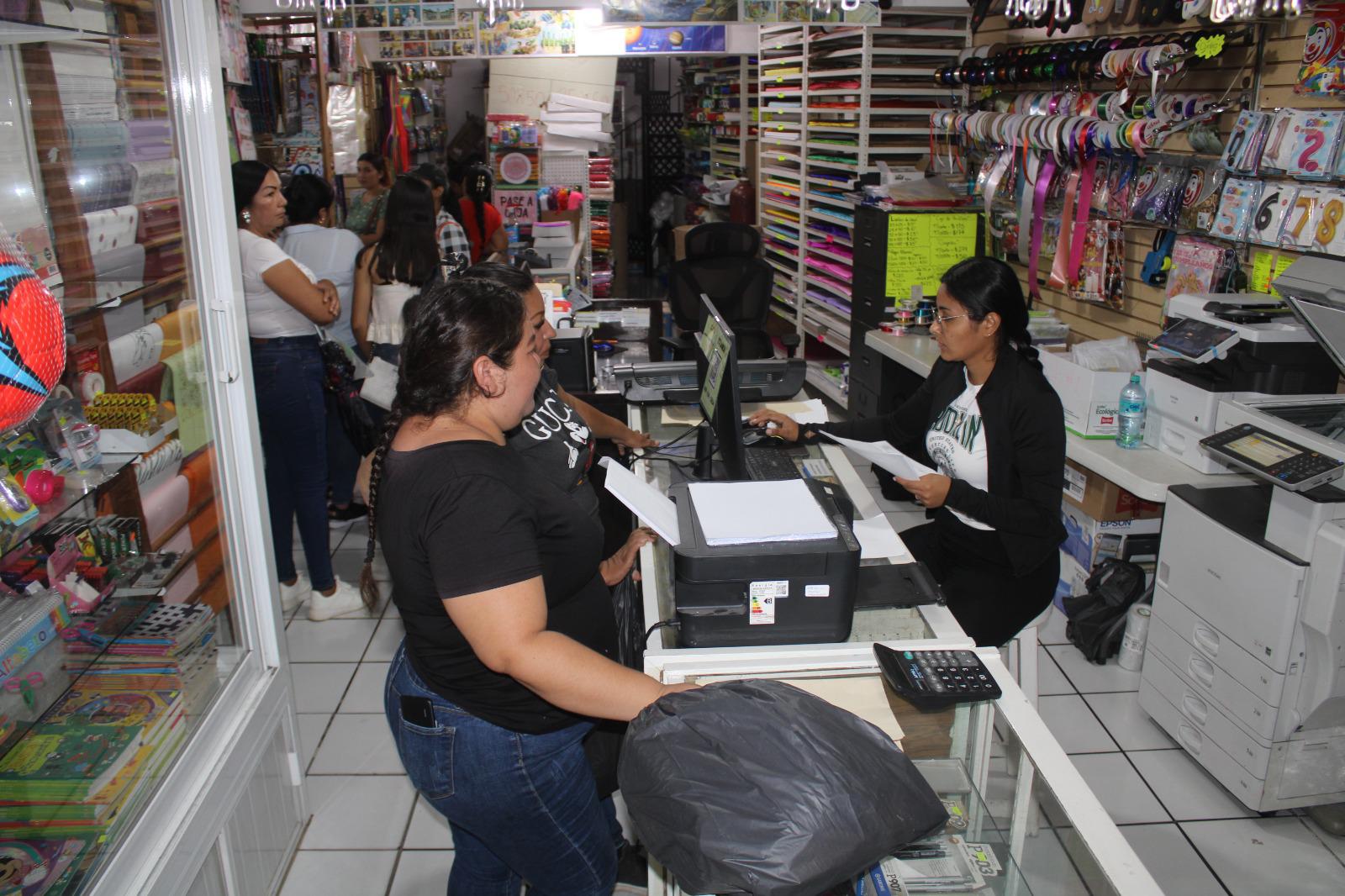 $!Canje de uniformes y útiles escolares gratuitos en Rosario tiene buen inicio