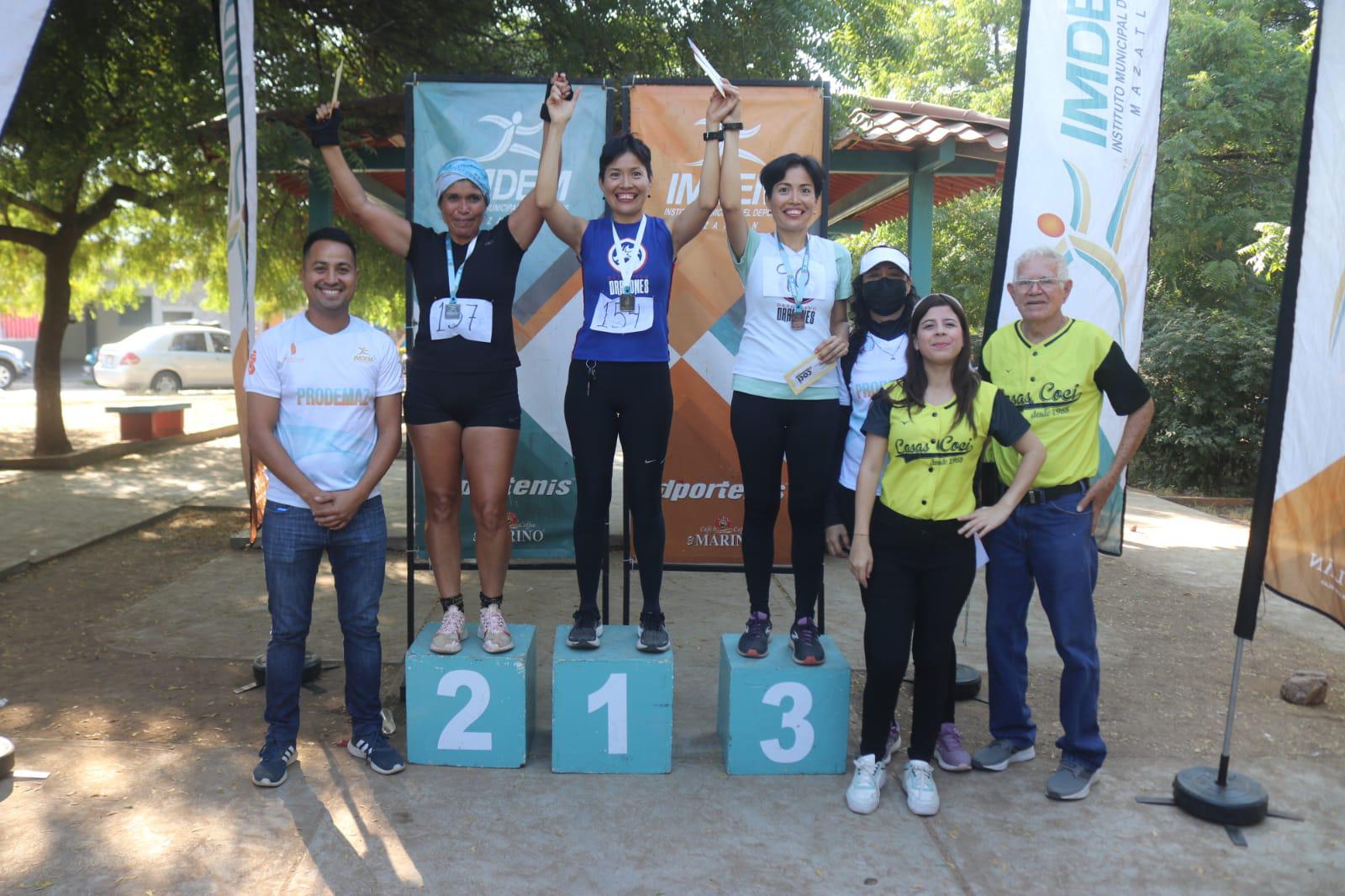 $!Sustaita y Hernández dominan carrera en Santa Teresa