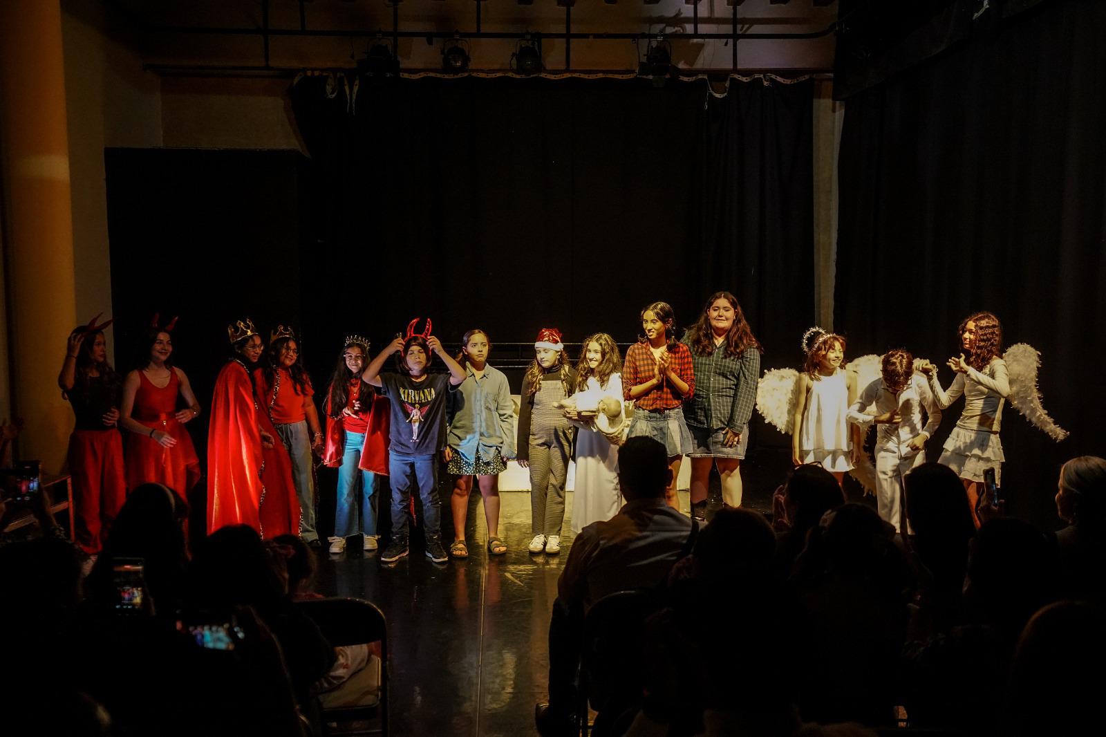 $!Alumnos del Taller de Teatro Infantil del Centro Municipal de las Artes presentaron un montaje bajo la dirección de la maestra Dulce Guzmán.