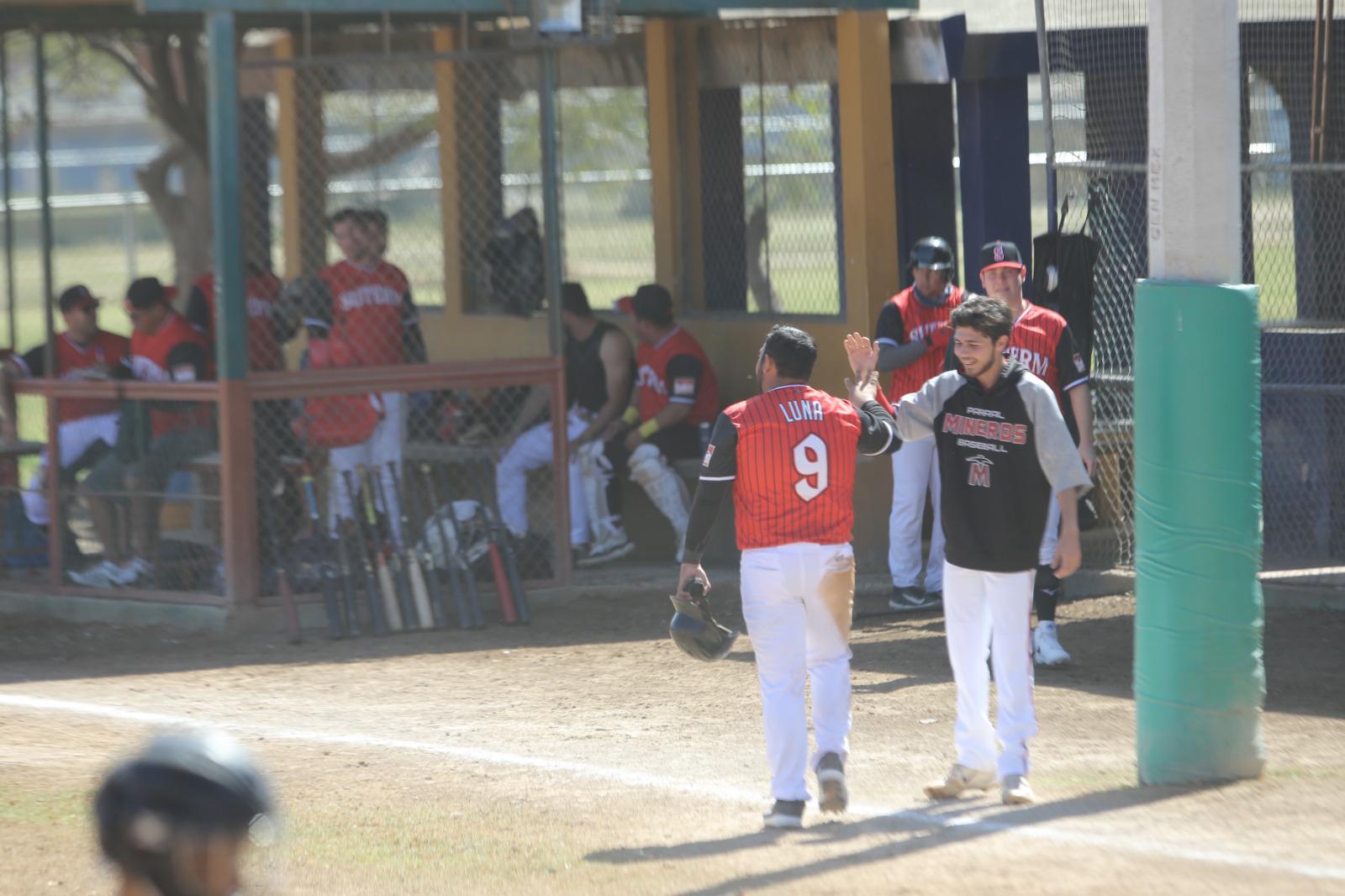 $!UAS y Sección 53 arrasan en la Magisterial; ISSSTE domina en Categoría B