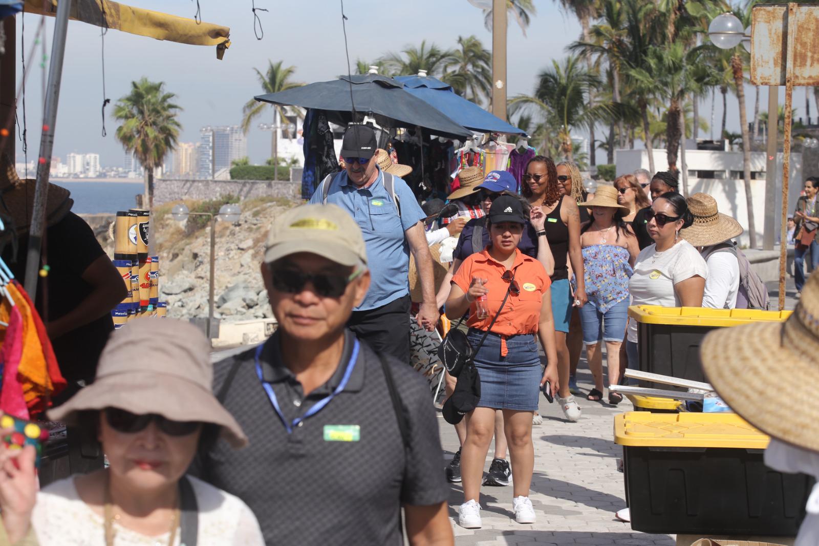 $!Trae crucero Royal Princess intensa jornada turística a Mazatlán