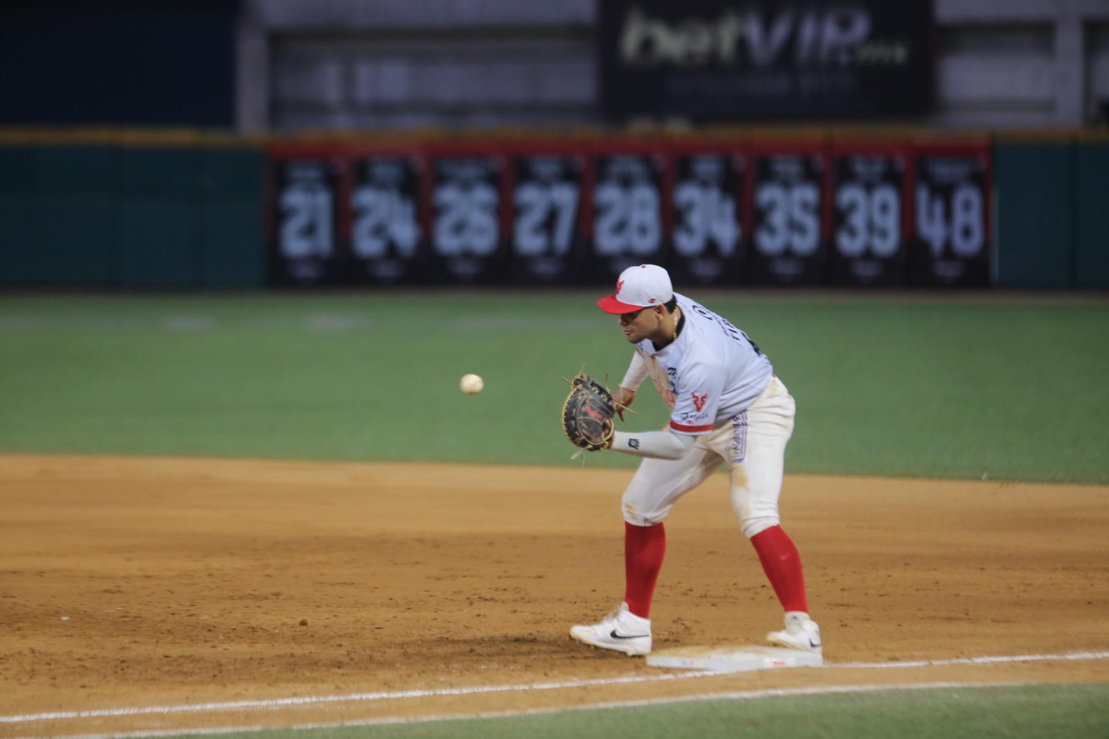 $!Jaguares ruge nuevamente y se lleva la serie completa de Mazatlán