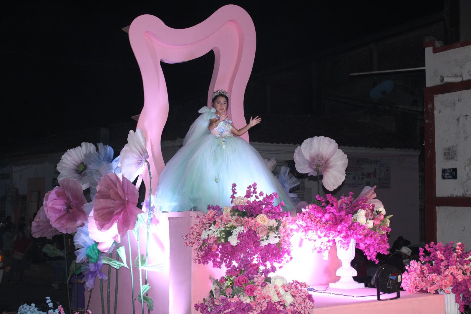 $!Desfile de la Feria de la Primavera llena de alegría las calles de El Rosario