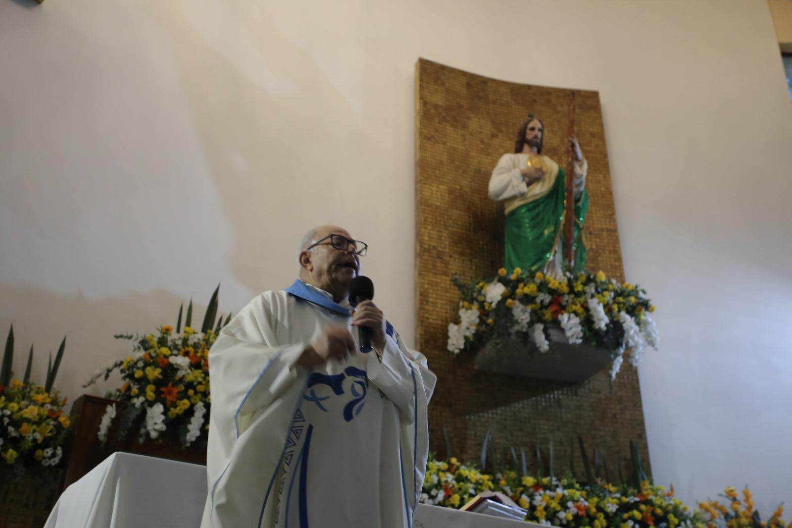 $!Decenas de fieles se encomiendan a Dios en la tradicional misa por los enfermos de San Judas Tadeo