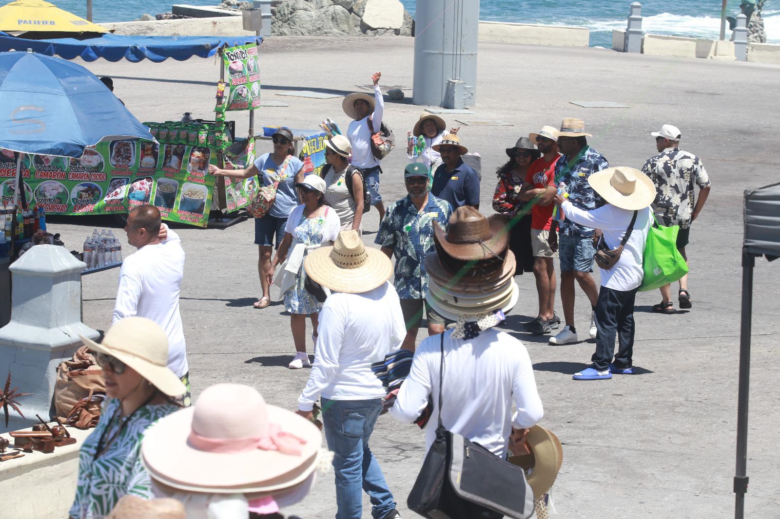 $!Cierre mayo con la visita de 23 mil cruceristas a Mazatlán