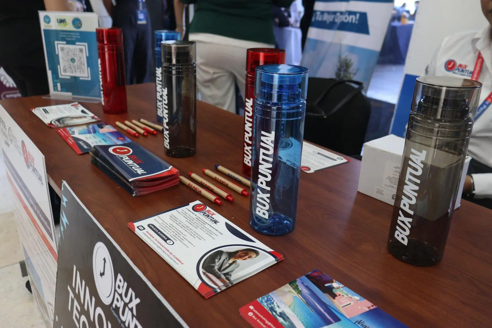 $!¡Construyendo futuro! Estudiantes y empresas coinciden en el éxito de los espacios de colaboración laboral, en la Feria de Vinculación UAS 2026