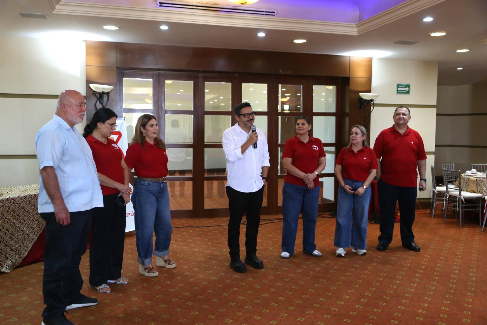 $!Adrián López Ortiz dio un mensaje a los colaboradores de Noroeste.