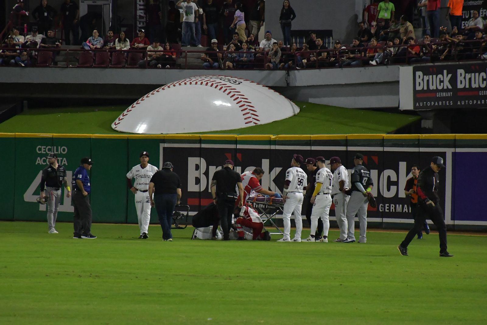 $!Cañeros empareja el primer playoffs y se lleva el triunfo de Culiacán
