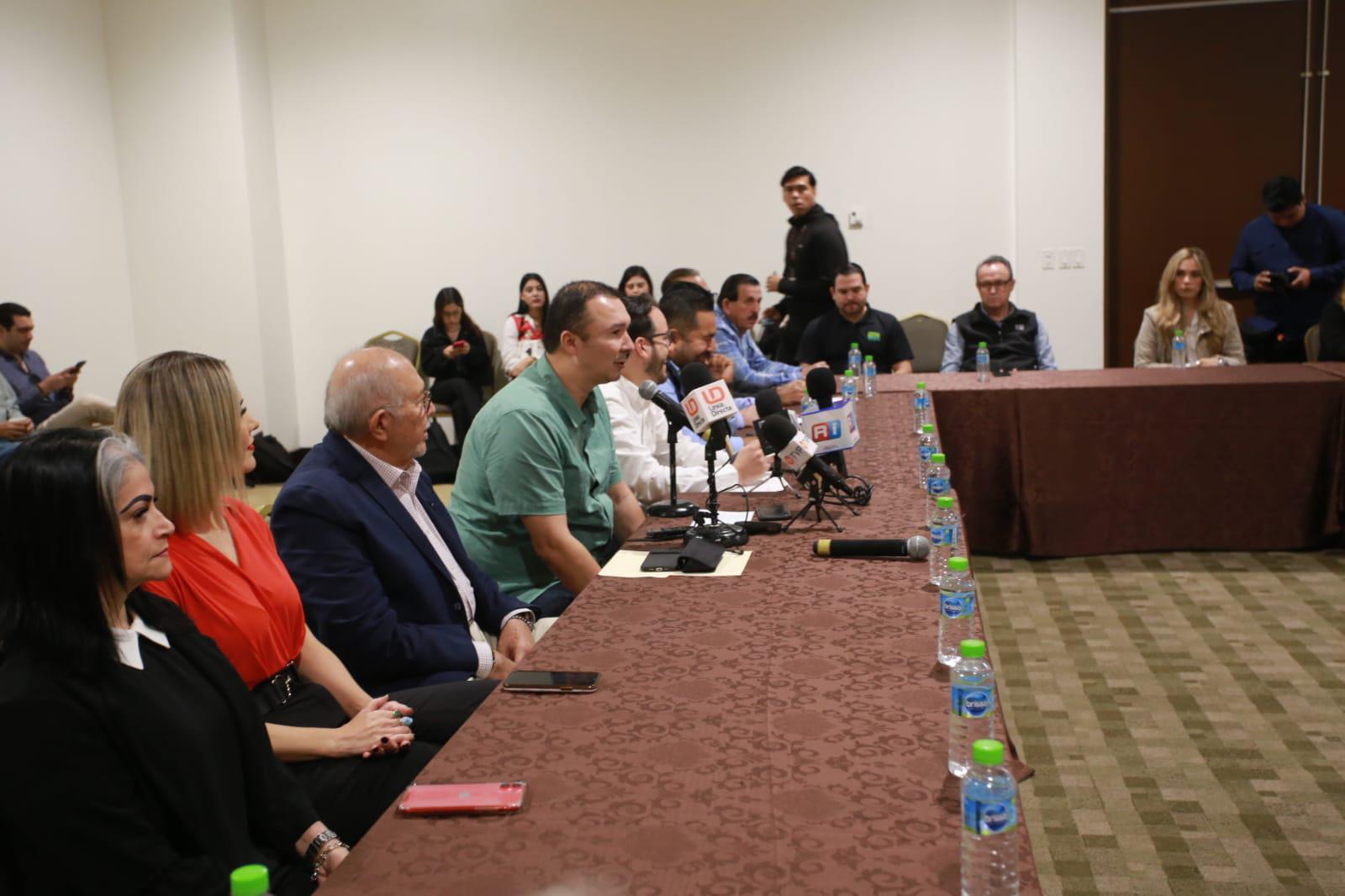 $!Va Mazatlán por el récord Guinness del ceviche de camarón más grande del mundo