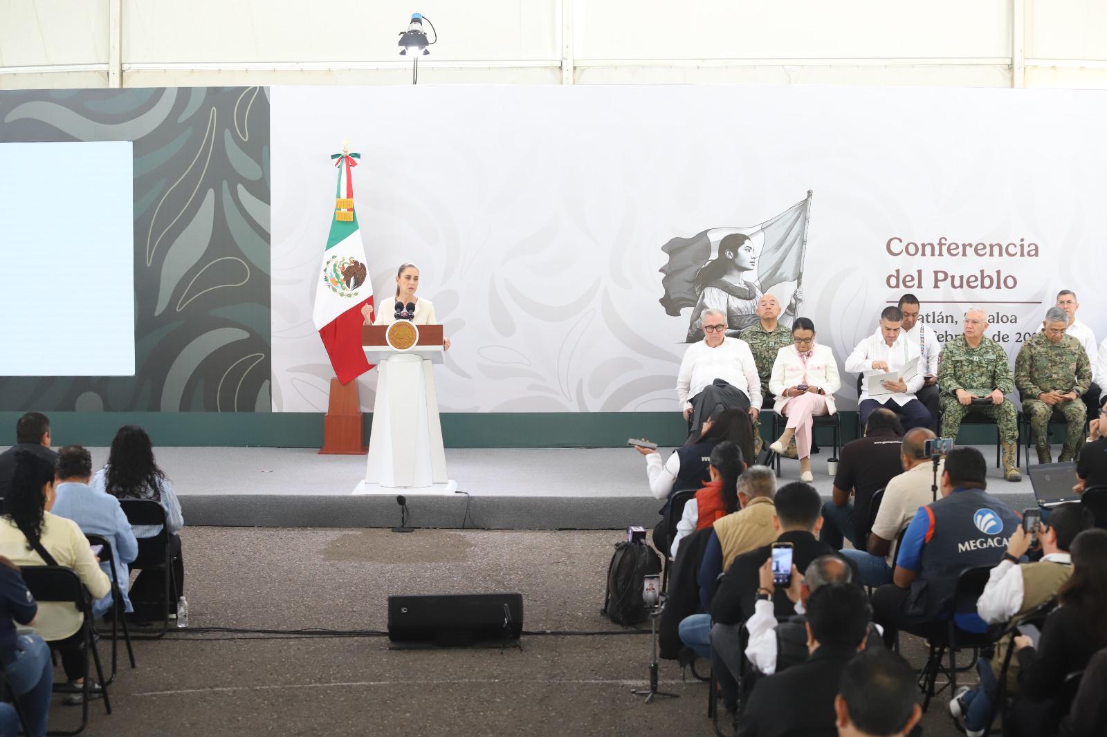 $!Sheinbaum anuncia programa especial de apoyo al campo sinaloense ante caída del precio del maíz