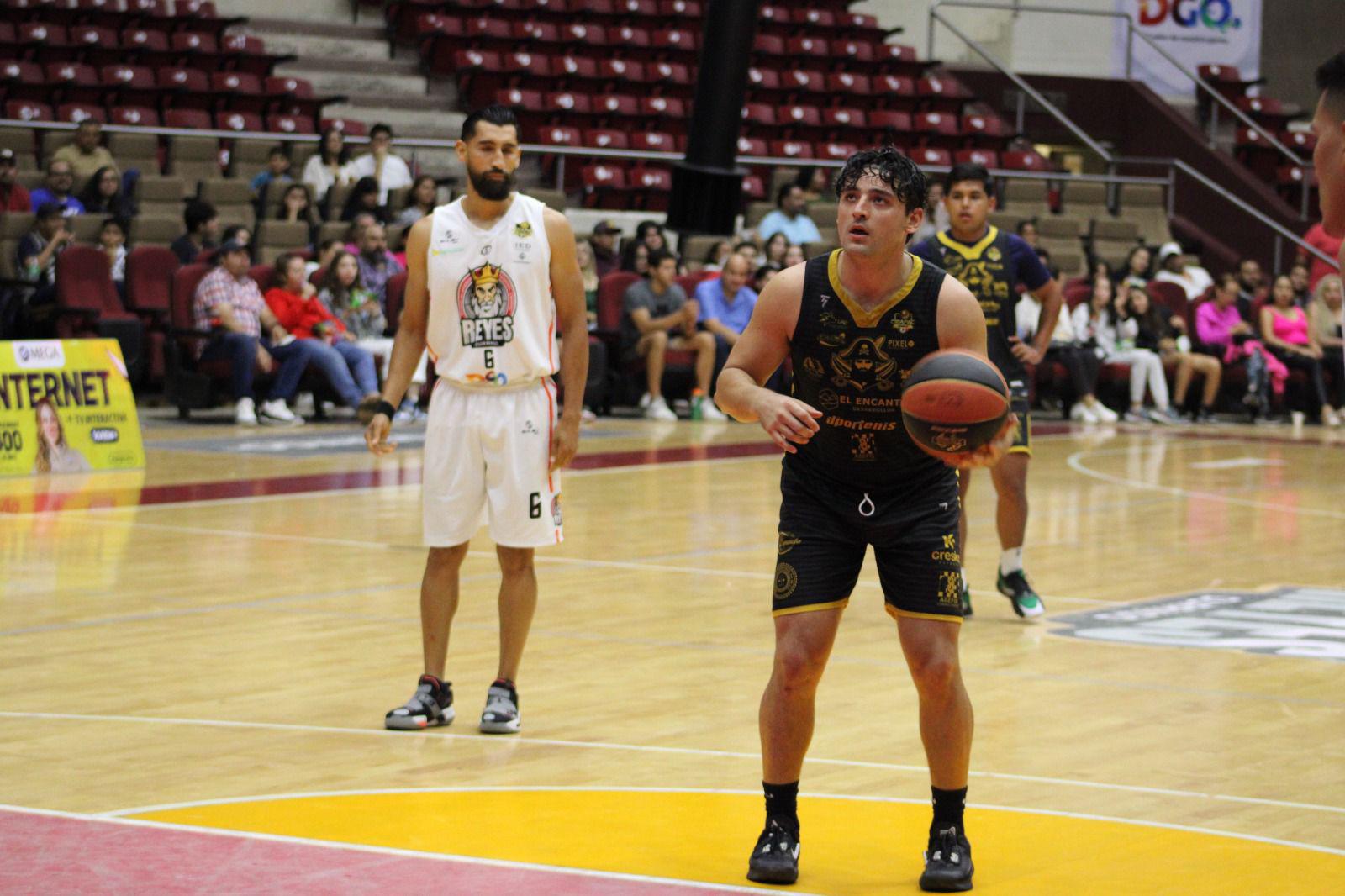 $!Agónico revés de Piratas Basketball ante Reyes de Durango