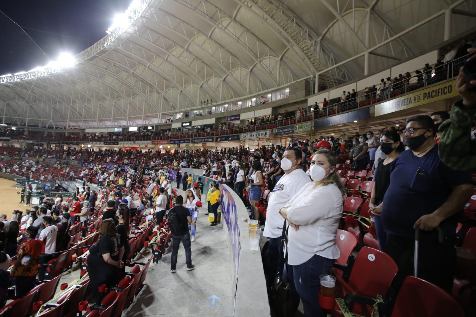 $!El Teodoro Mariscal se ilumina con la inauguración de la temporada de la LMP