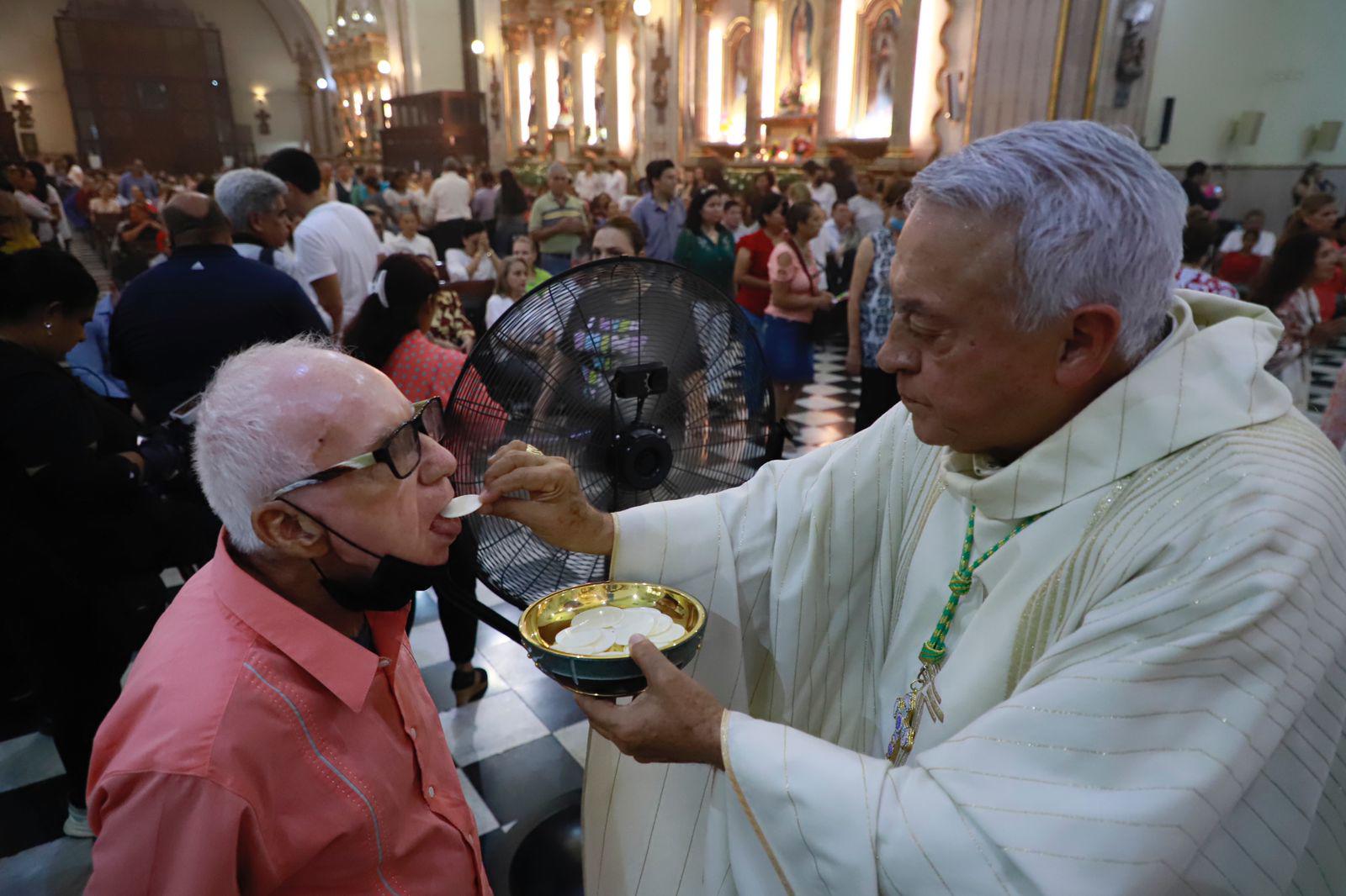 $!Agradecen a San Miguel de Arcángel por el 492 Aniversario de Culiacán