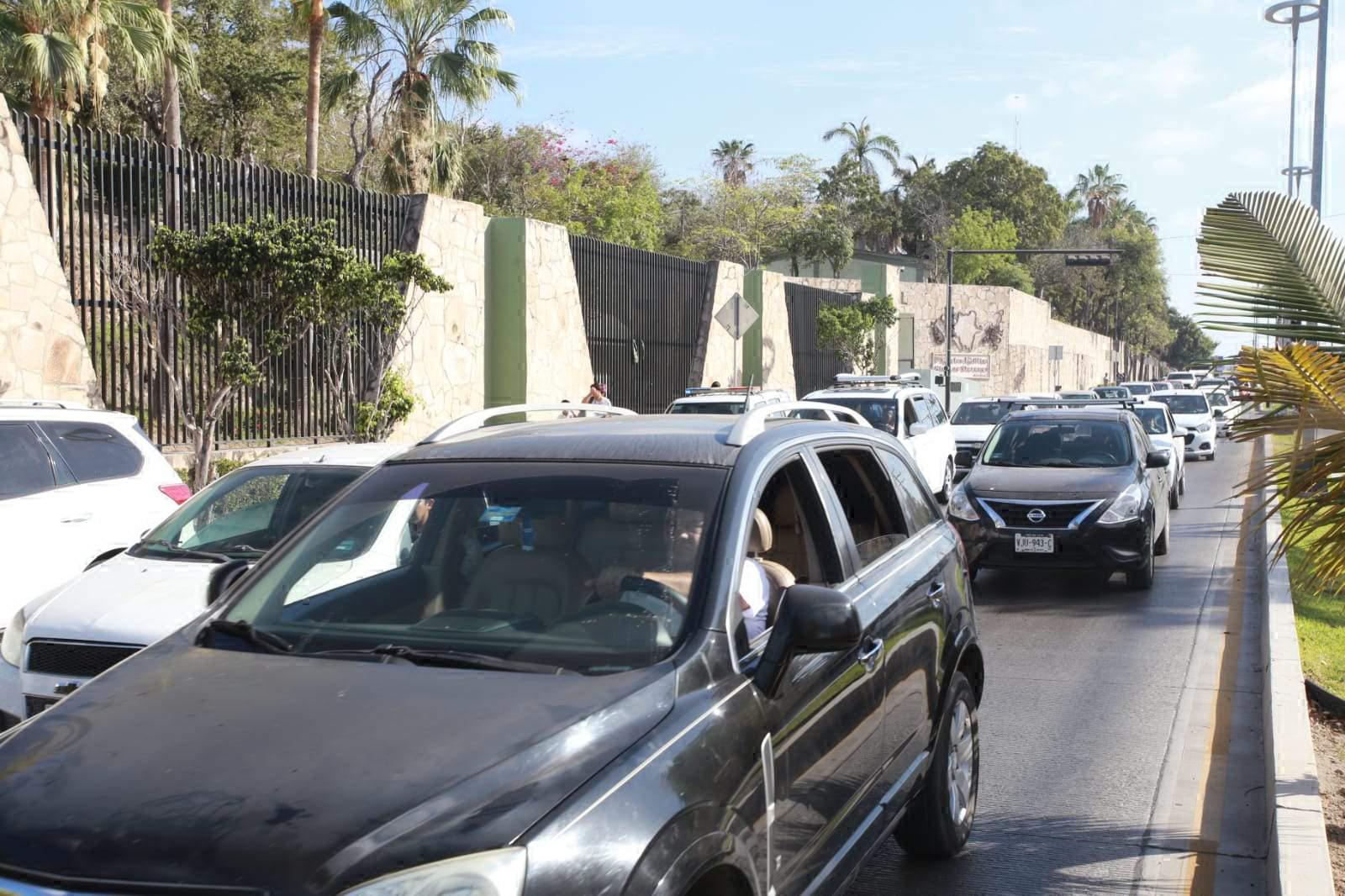 $!Urgen medidas viales para cruces más seguros
