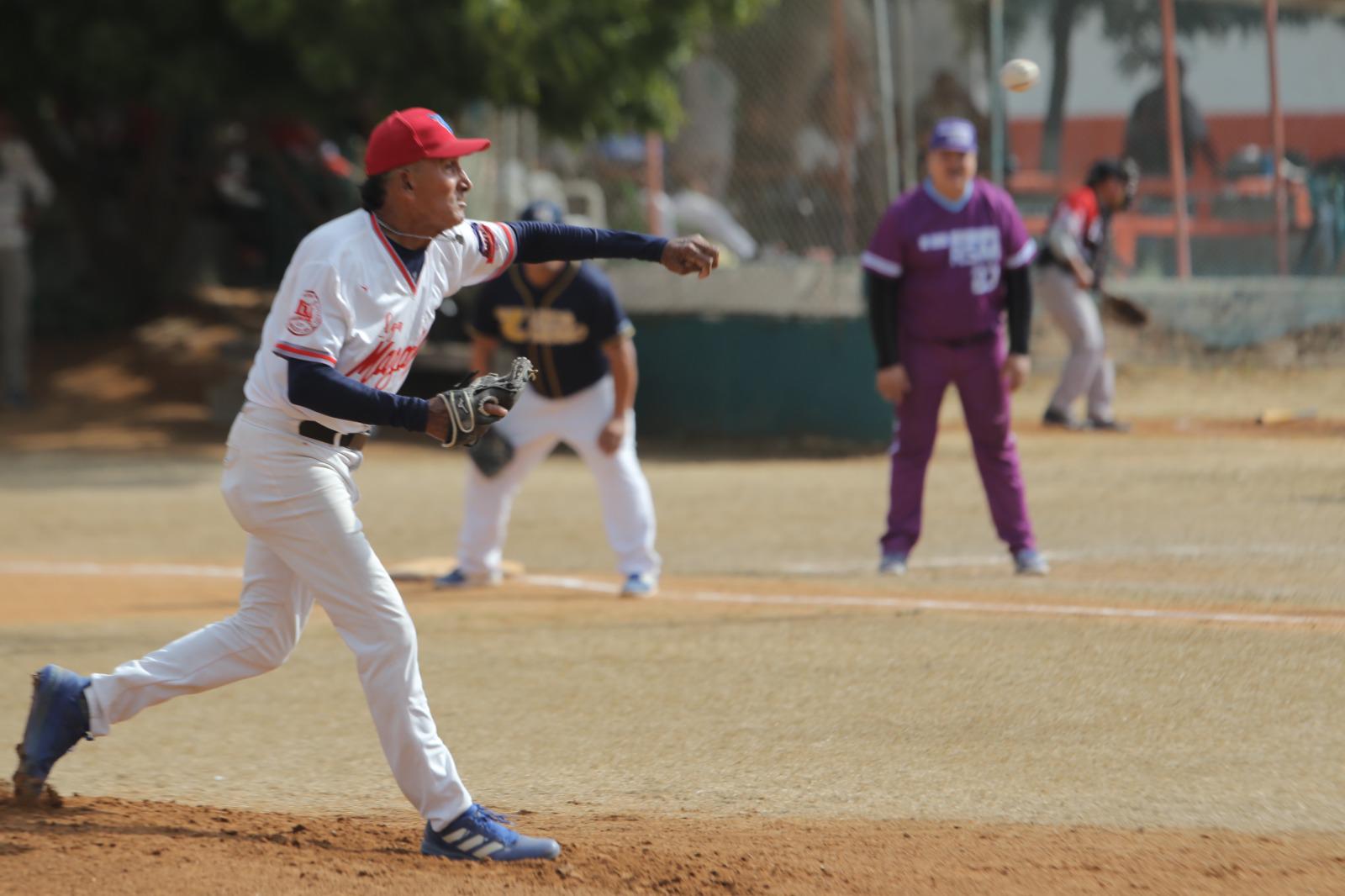 $!Amigos OC quita invicto a Familia Morales en Liga Supermáster