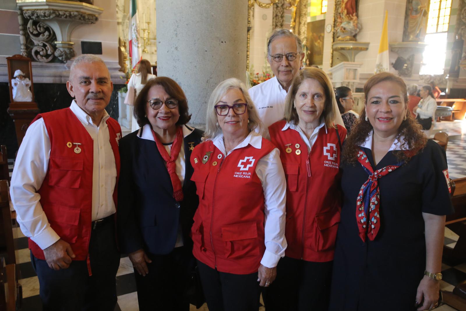 $!Fernando Valdez, Laura Delia Hernández, Wendy Hardouin, Alfonso Gil Díaz, Tere Gallo de Gil y Lolys Rubio.