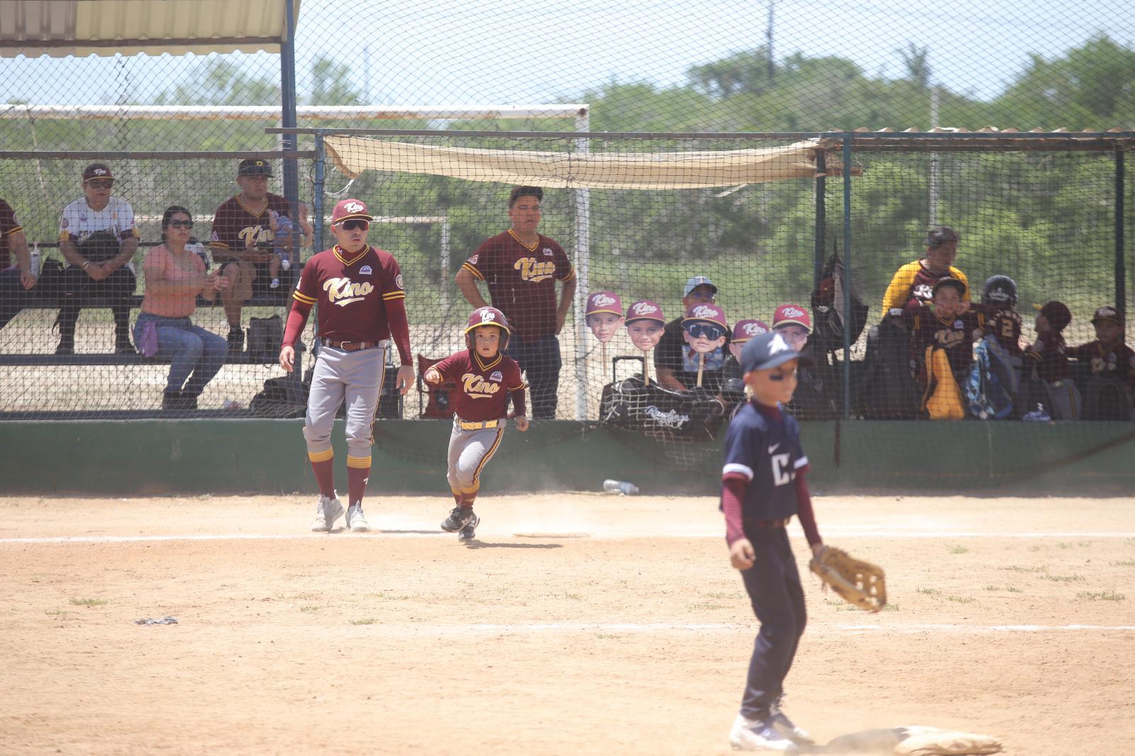 $!Equipos rojos sacan la casta por Mazatlán en una dura jornada del Nacional de Beisbol de Regiones y Ligas 2025