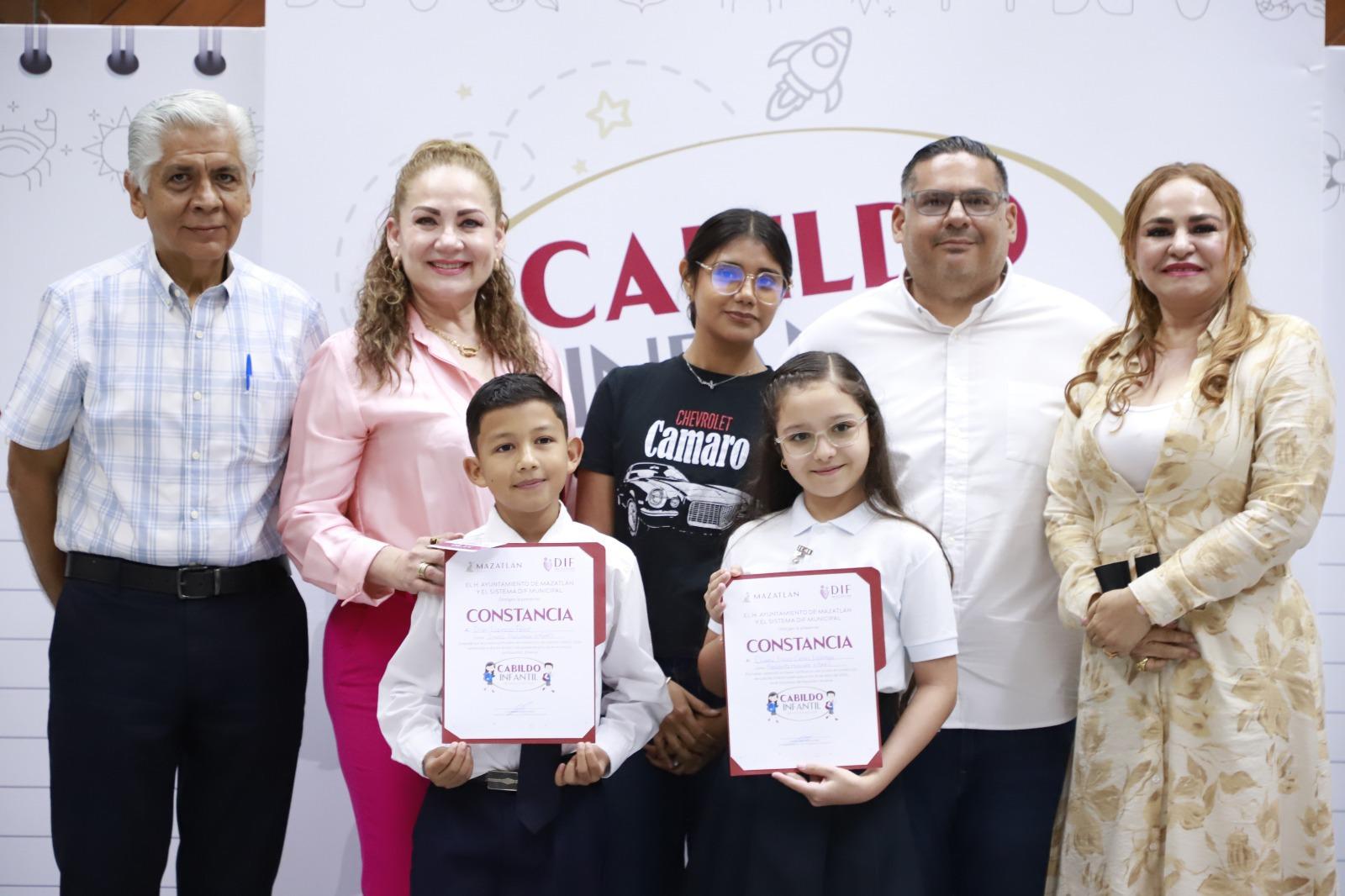 $!Eligen a Divany Yissel Cuevas como Alcaldesa Infantil de Mazatlán y a Dilan Espinoza Pérez como Síndico Procurador