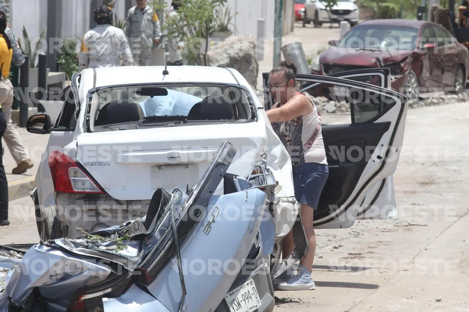 $!‘Fue nuestra impresión encontrar el carro totalmente destruido’: conductora afectada tras derrumbe