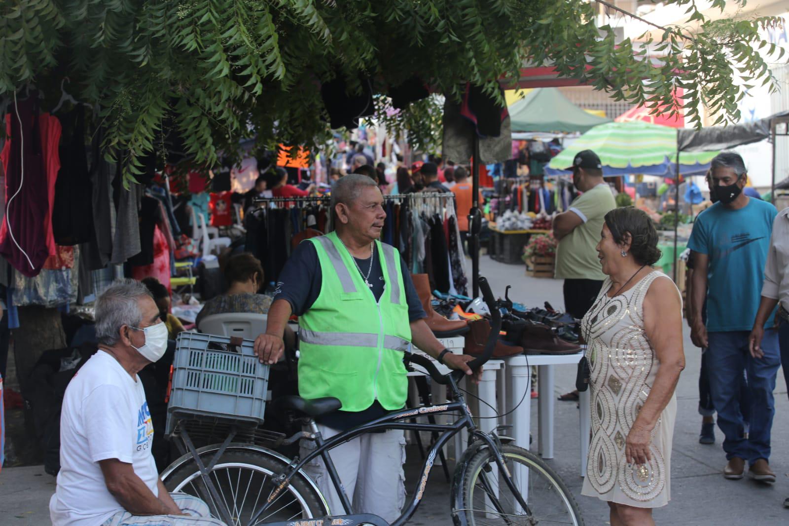 $!Pucheta promete rescatar los mercados municipales de Mazatlán