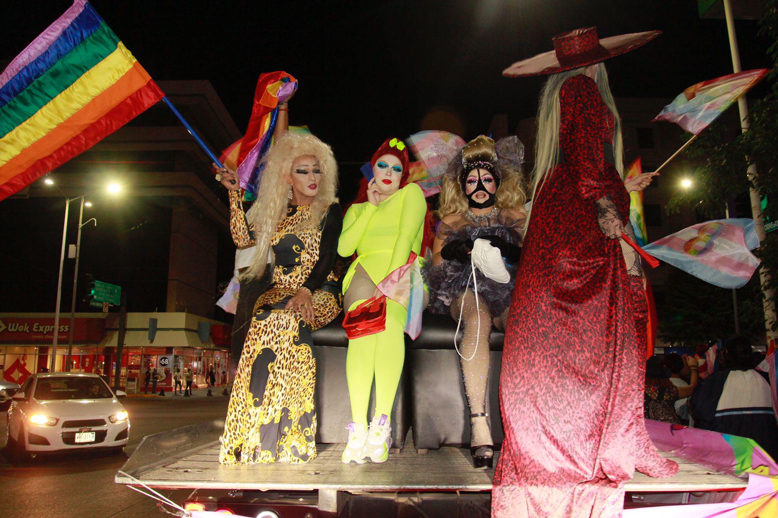 $!Celebran la diversidad sexual y el matrimonio igualitario con marcha en Culiacán