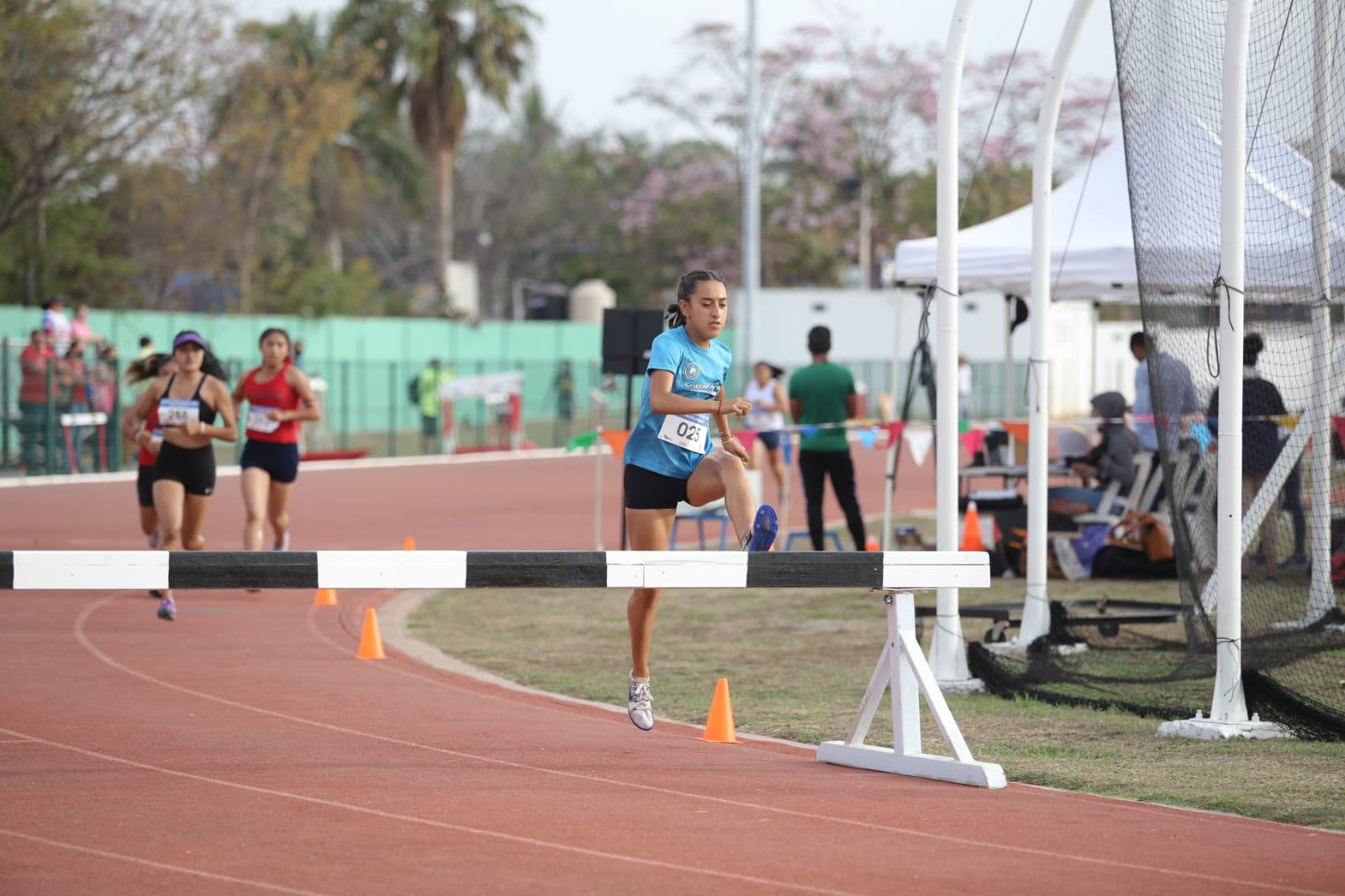 $!Fluye la adrenalina en el Sexto Encuentro Atlético de Pista y Campo 2022