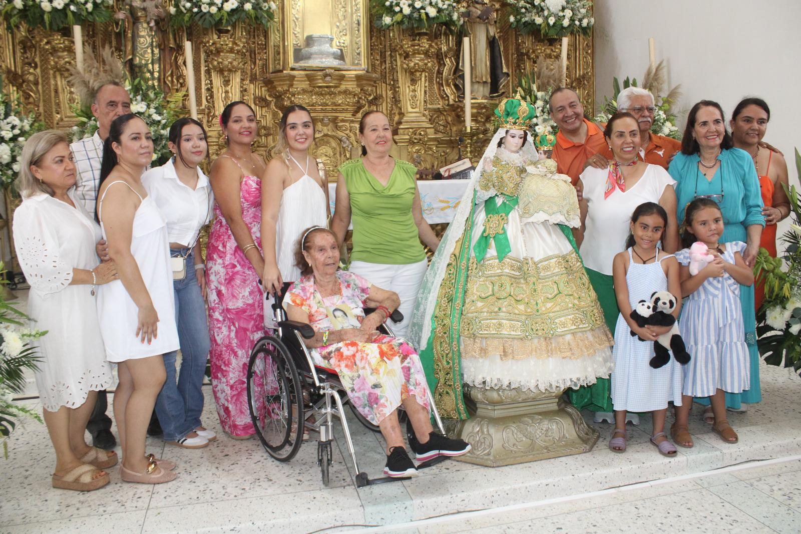 $!Visten a la Virgen del Rosario como madre de la fe y la esperanza para su solemnidad 2025