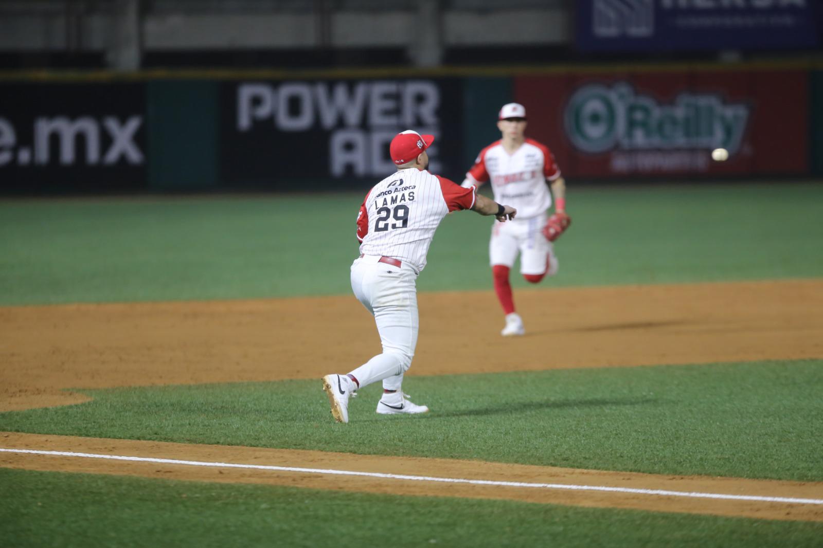$!Tomateros se impone con autoridad a Venados en el inicio de serie en Mazatlán