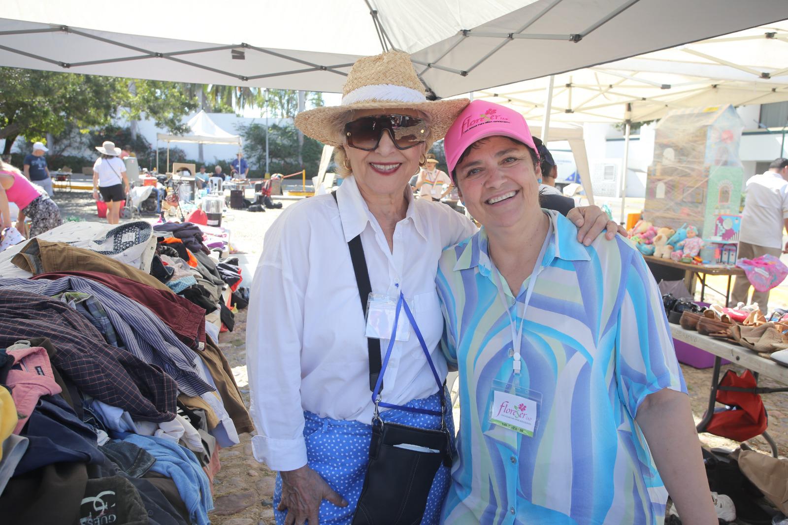 $!Mary González y Miriam González.