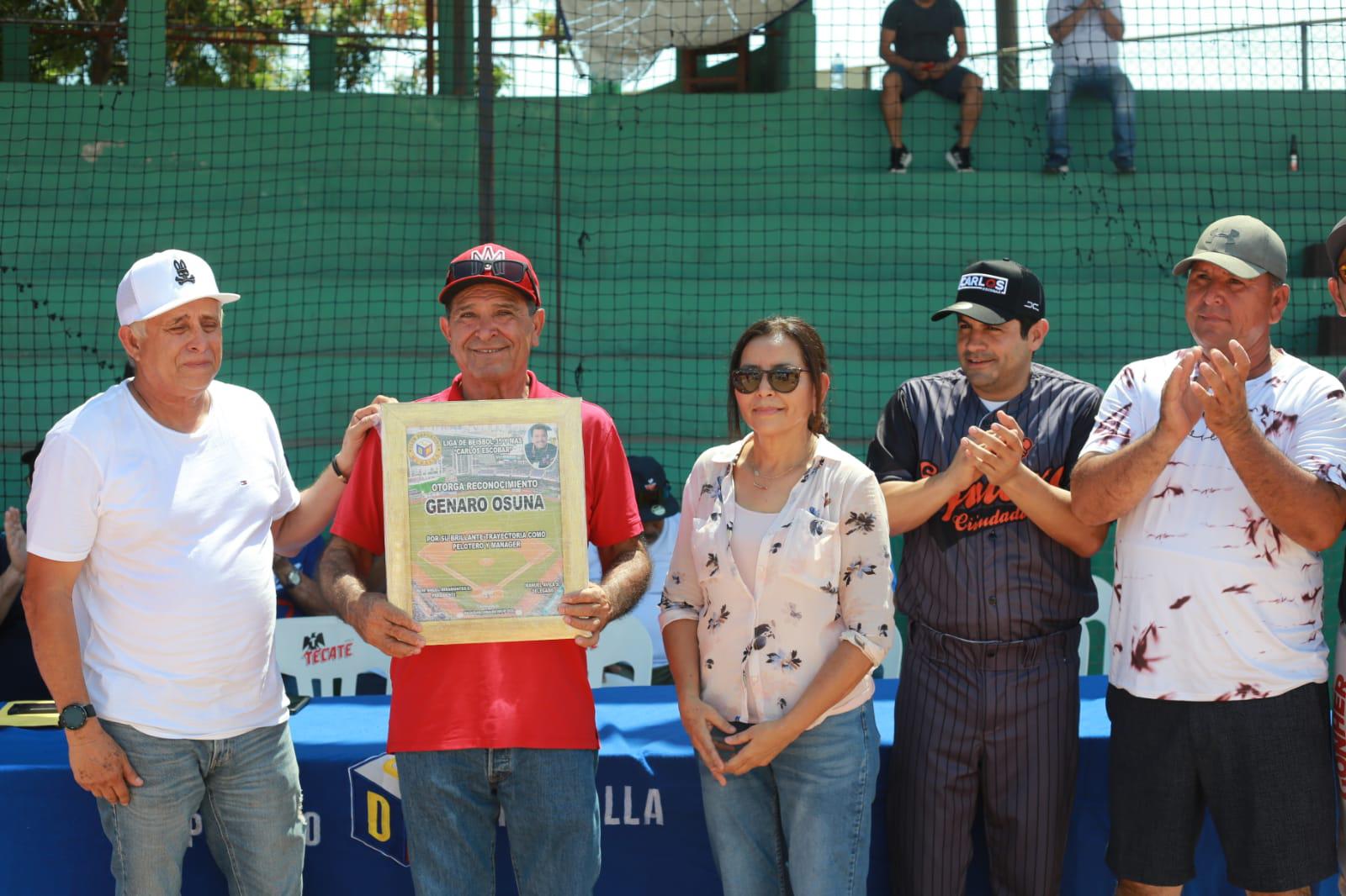 $!Cantan playball en Liga de Beisbol de 35 Años, en Club Muralla