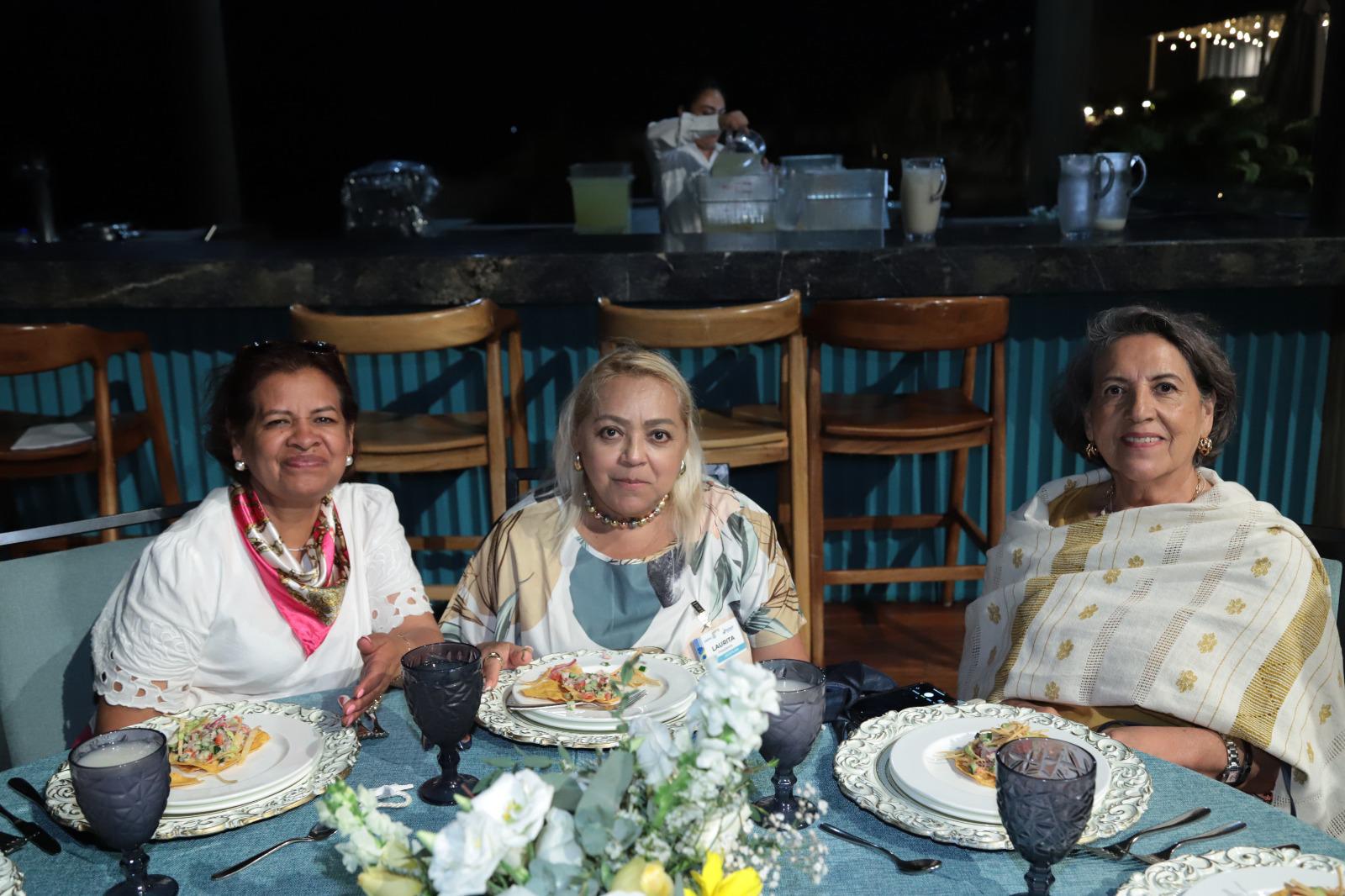 $!Ermelinda Contra, Laura Cuevas y Ana Villarruel