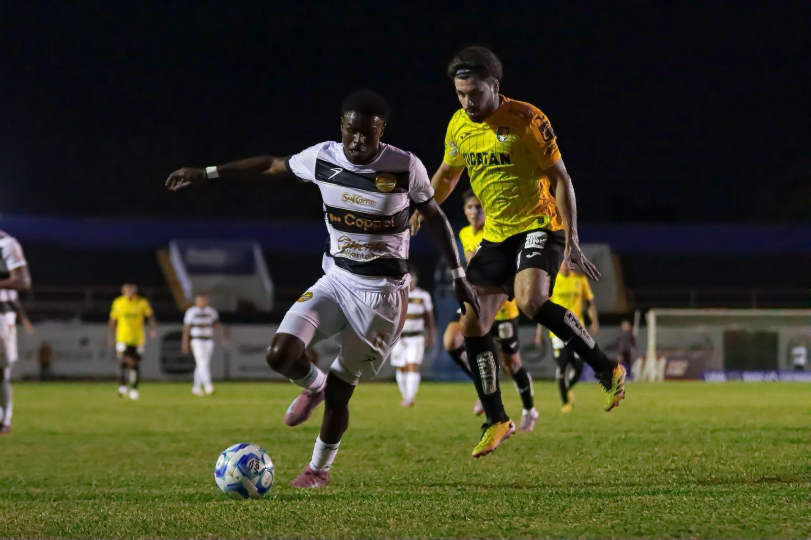 $!Dorados hacen la hombrada en Mérida: remontan y empatan 4-4 ante Venados