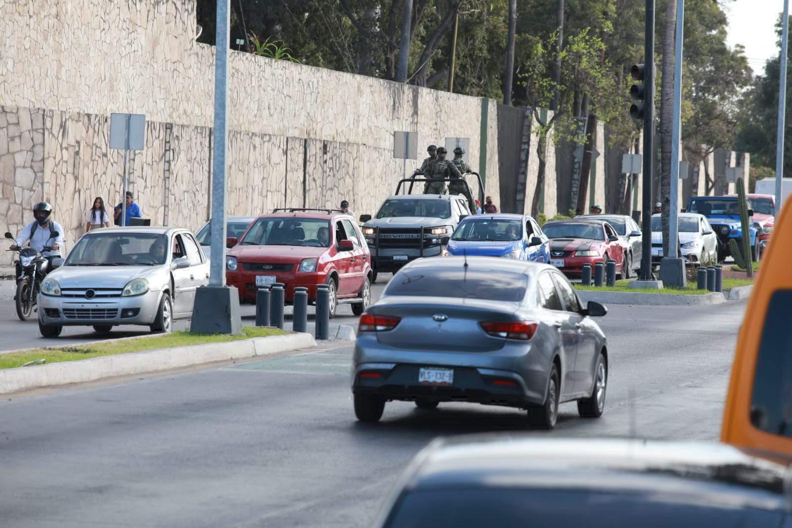 $!Urgen medidas viales para cruces más seguros