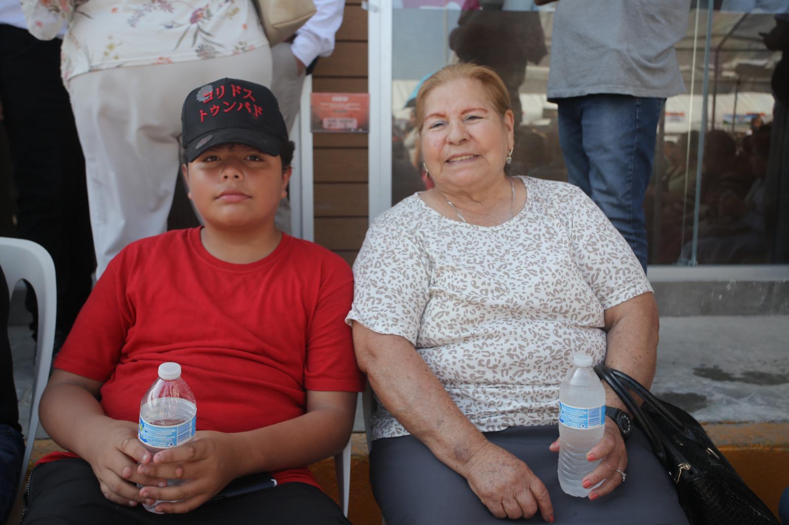 $!Carlos Antonio Ugalde y Susana Aguilar.