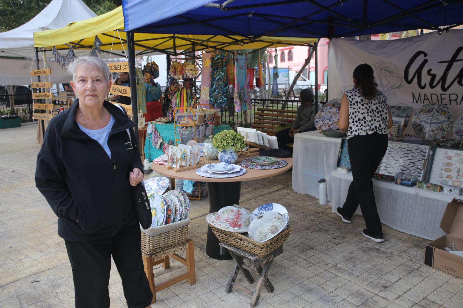 $!Entre compras saludables y rock clásico, el Mercado Orgánico de Mazatlán registra una concurrida jornada