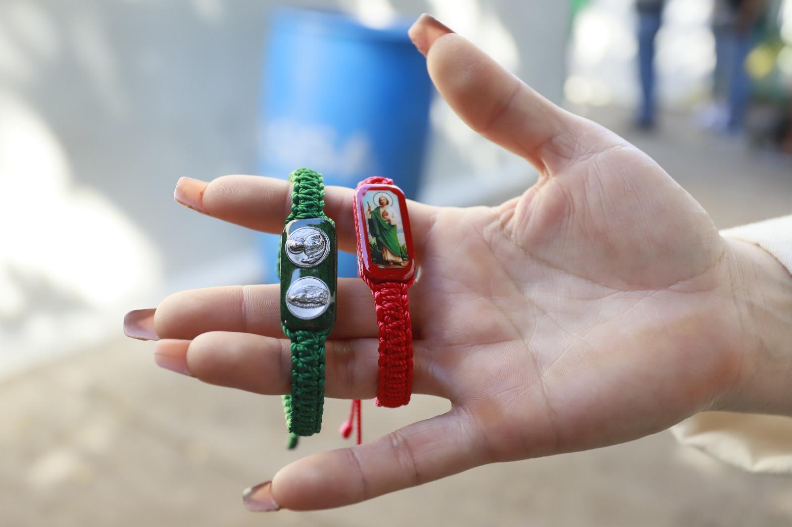 $!Sinaloenses agradecen a San Judas Tadeo por milagros concedidos