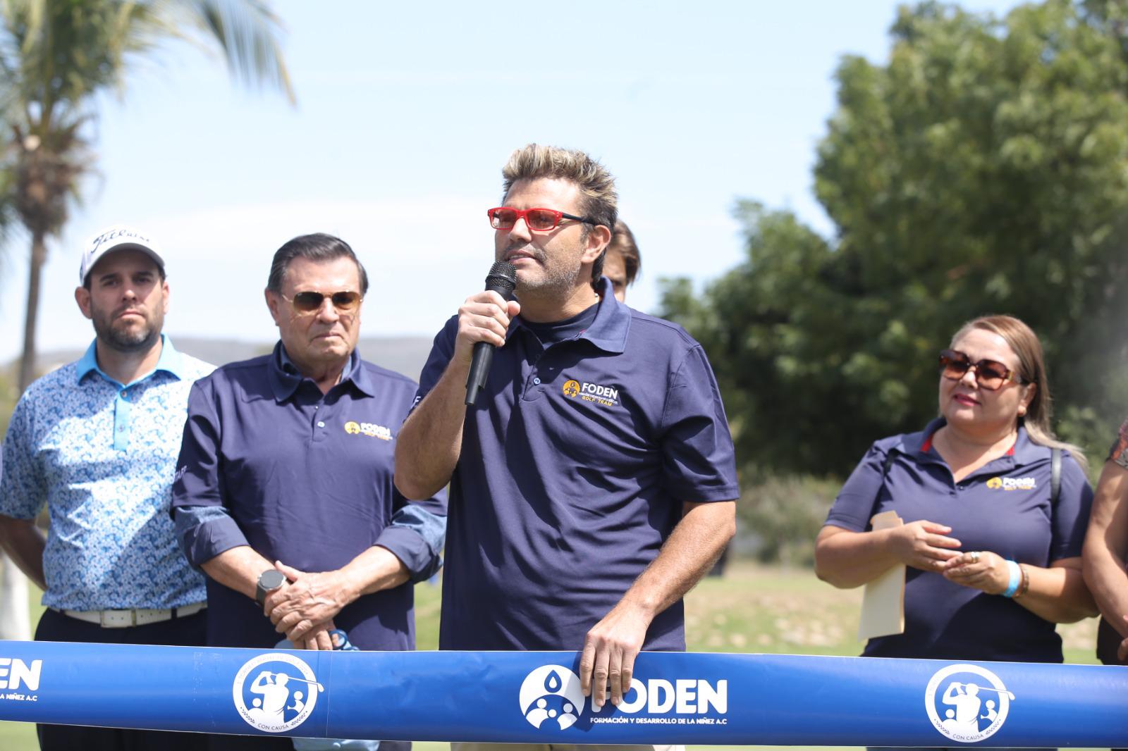 $!Cortan listón de inicio de Torneo Anual de Golf Foden, en Club Campestre