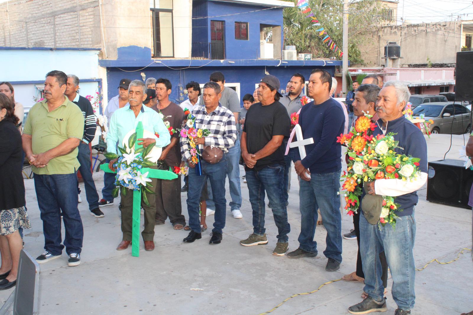 $!Albañiles en Rosario celebran a la Santa Cruz para pedir que no falte el trabajo todo el año