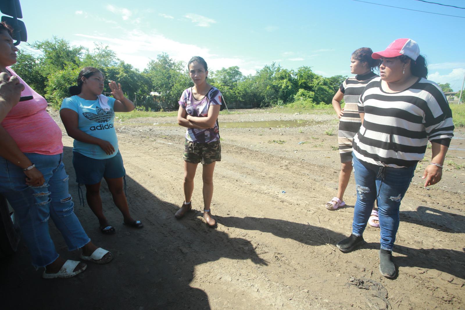 $!Exigen en Villa Unión reabrir un arroyo para prevenir más inundaciones