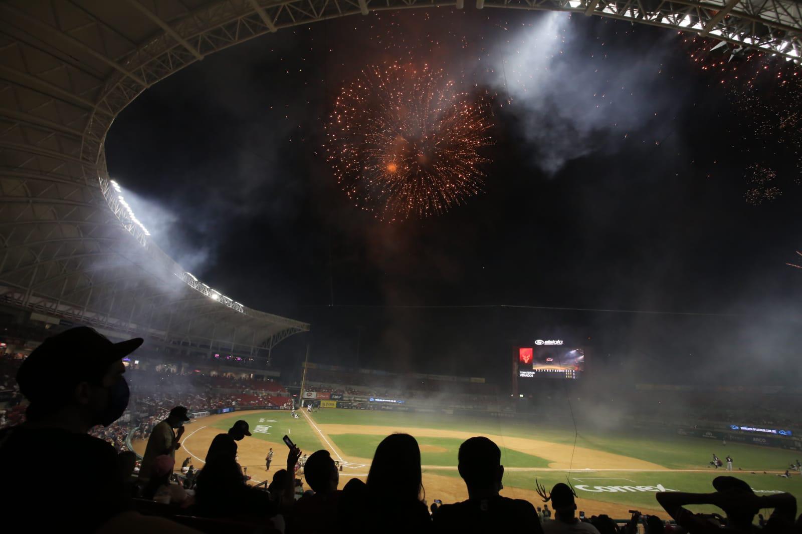 $!El Teodoro Mariscal se ilumina con la inauguración de la temporada de la LMP