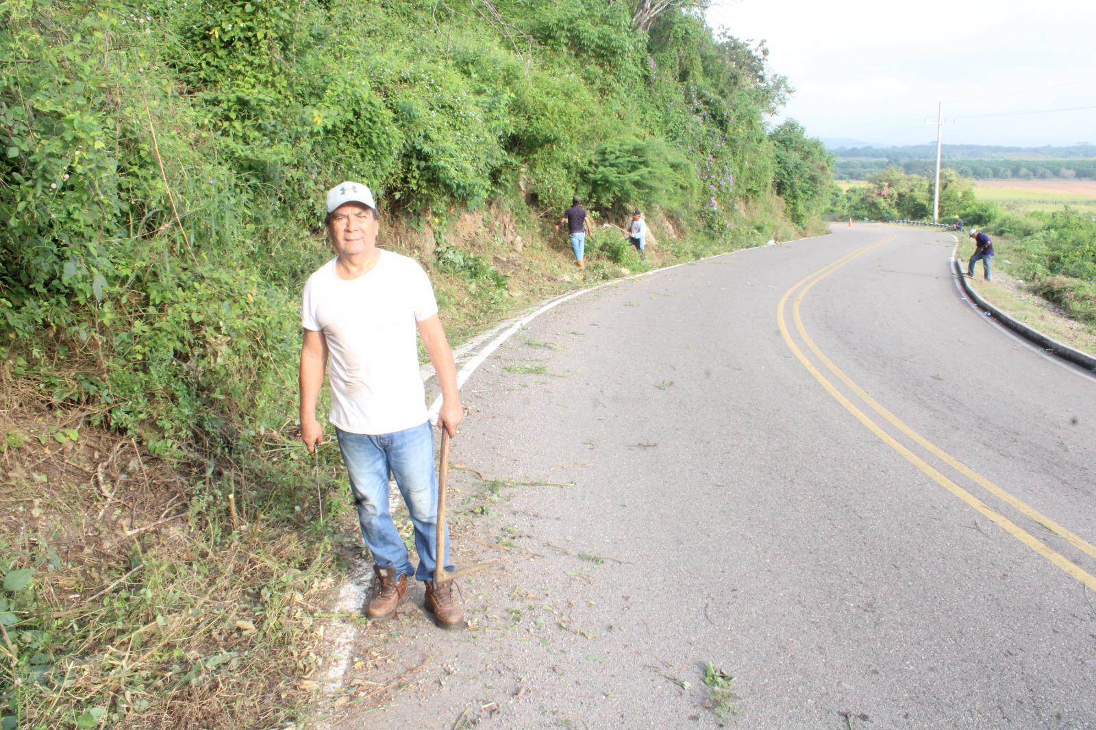 $!Josué Leonel afirma que servir a Cacalotán es la herencia de sus padres que corre por sus venas