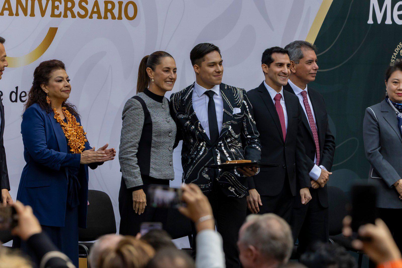 $!Sinaloense Luis Carlos López Valenzuela y figuras del deporte mexicano reciben el Premio Nacional de Deportes 2025