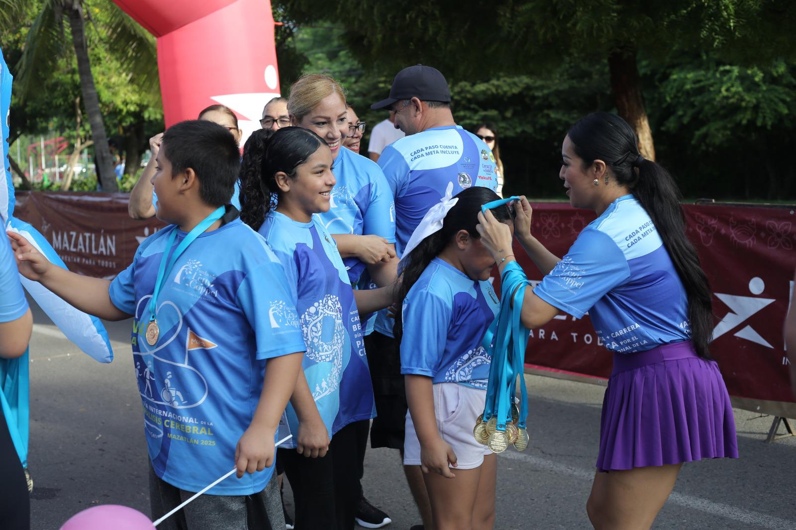 $!¡Inclusión y solidaridad! Mazatlán corre con el corazón en Carrera por la Parálisis Cerebral