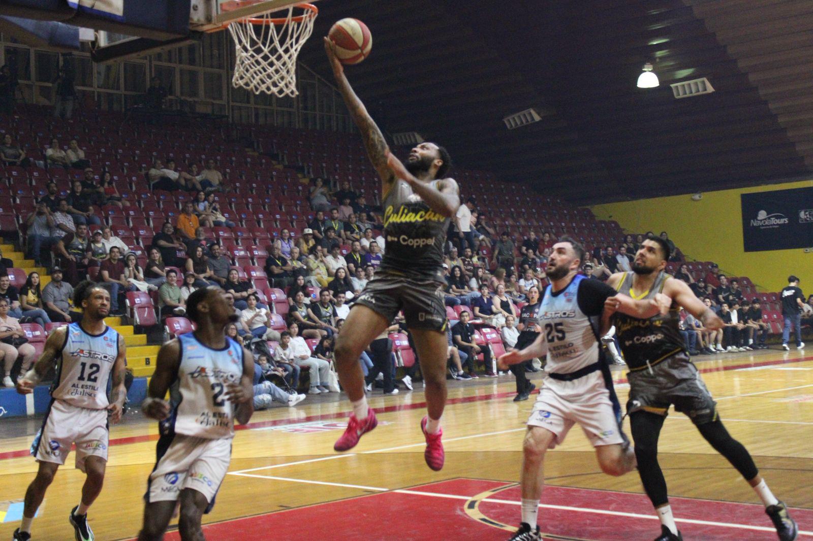 $!Caballeros de Culiacán es barrido en casa por el bicampeón Astros