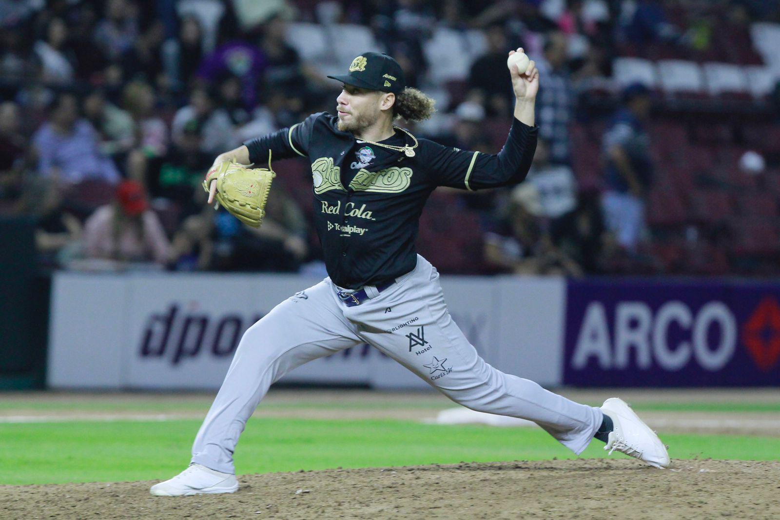 $!Tomateros de Culiacán regresa a la senda ganadora en casa con jonrón de Alí Solís en la novena entrada