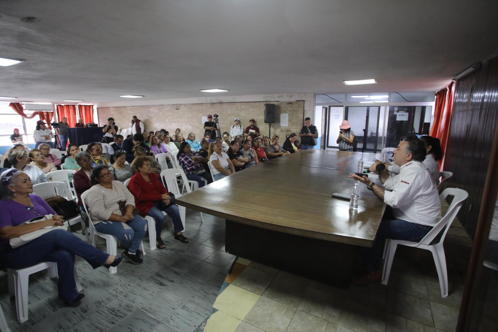 $!Piden mujeres empacadoras de Mazatlán que les reconozcan sus derechos laborales