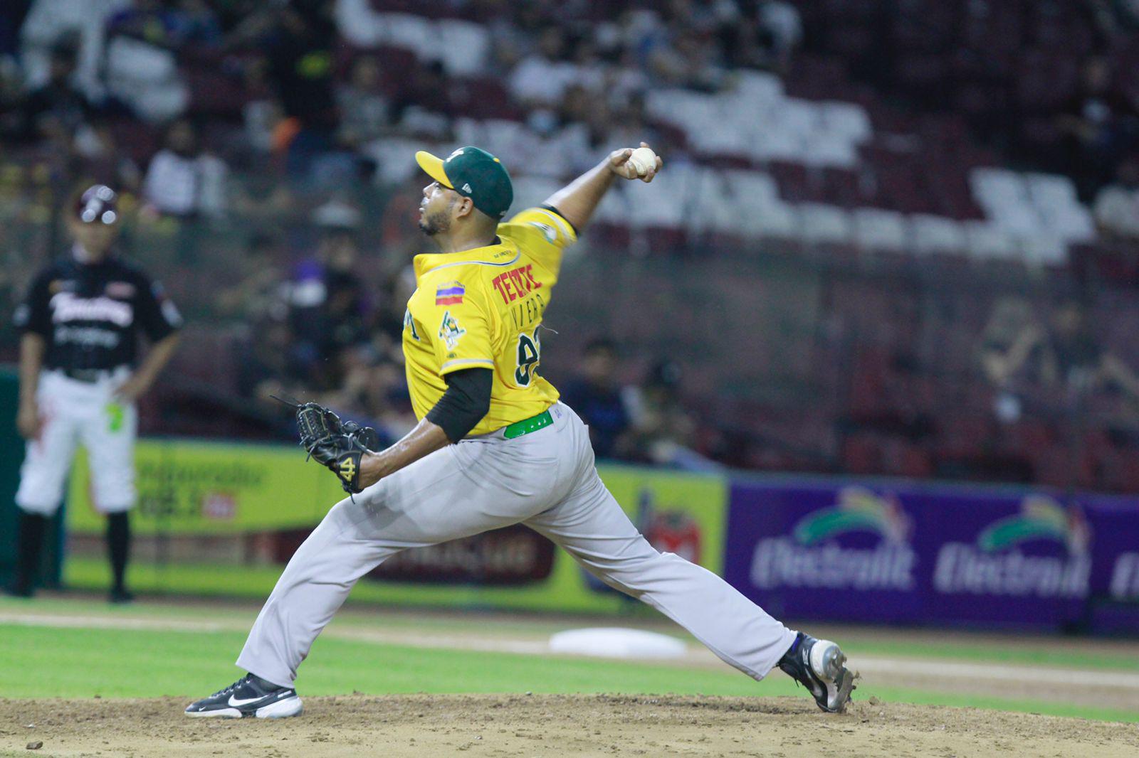 $!Cañeros se queda con el juego del honor en Culiacán