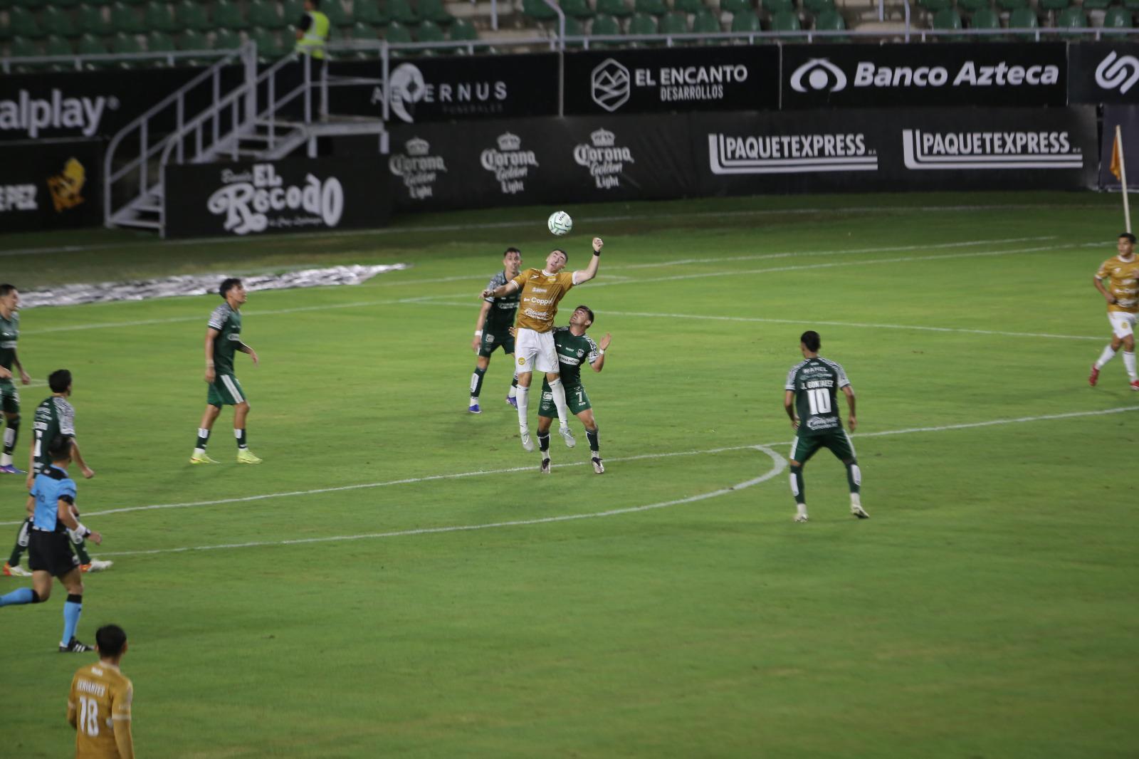 $!Dorados desaprovecha localía y es sorprendido por Alacranes