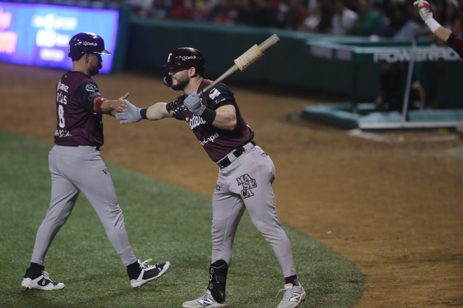 $!Tomateros se impone con autoridad a Venados en el inicio de serie en Mazatlán